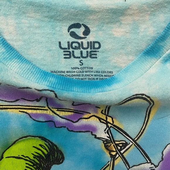 Alice in Wonderland t-shirts size small - Alice and the caterpillar with hookah - Picture 2 of 5